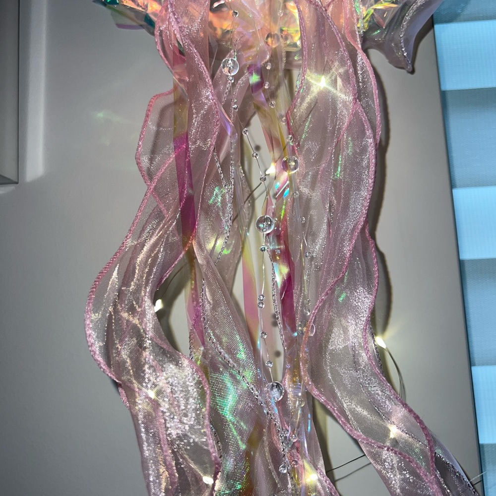 Jellyfish light ๐ชผ๐ PURPLE light up holographic 3 modes clear beads hanging - Picture 7 of 13
